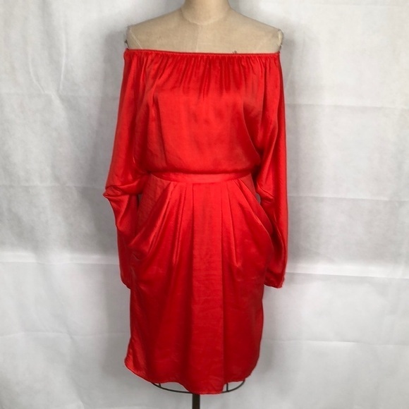 BCBGMAXAZRIA Clasiaba off shoulder dress - Picture 3 of 8